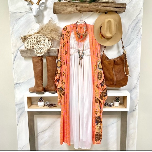 Free People Other - Free people STUNNING Gypsy/hippy One Borneo Duster kimono w paisley/retro vibe